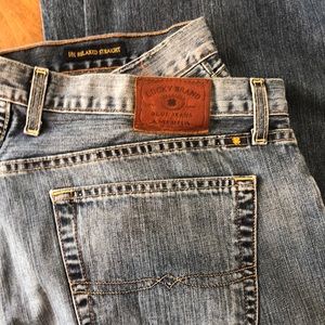 Men’s Lucky Brand Jeans 40x32. Never worn